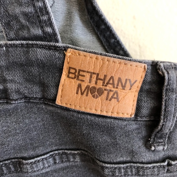 Size 2 black denim overalls - Picture 4 of 7